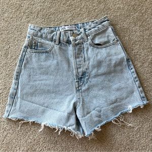light wash zara shorts